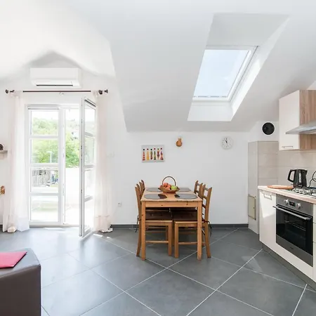 Mare- One Bedroom With Terrace A2 St Postira