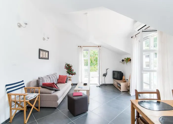 Apartment Mare- One Bedroom With Terrace A2 St Postira